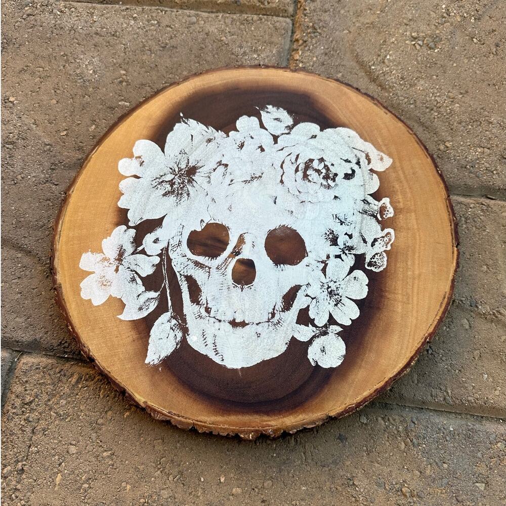 222 Fifth Skull Roses Charcuterie Serving Board